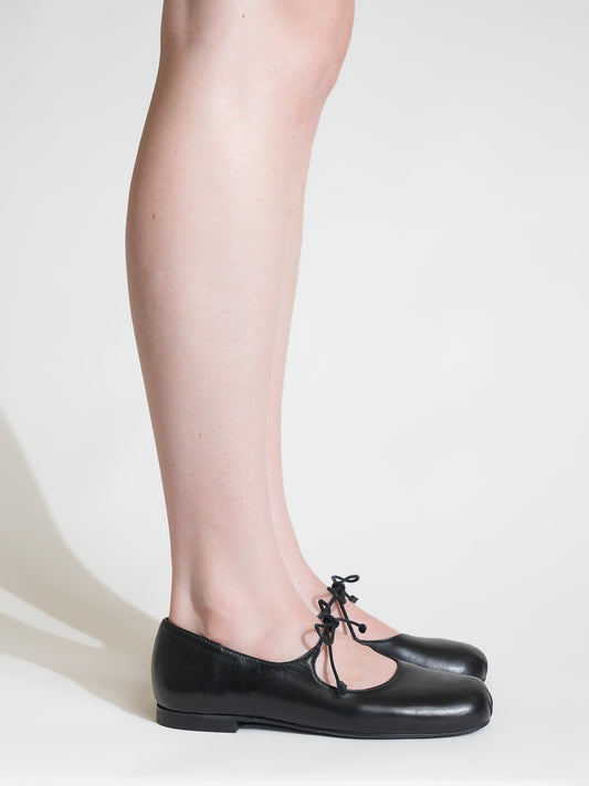 Gaia Black Ballerina