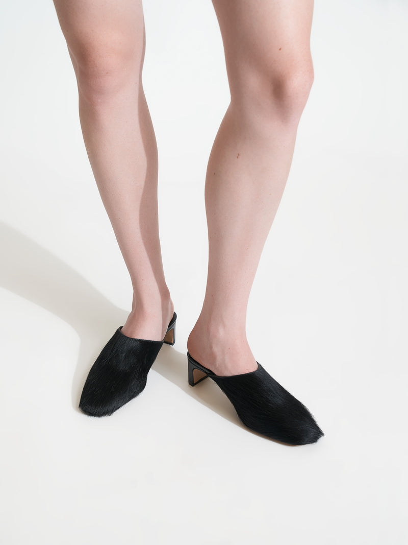 Touria Black Heel