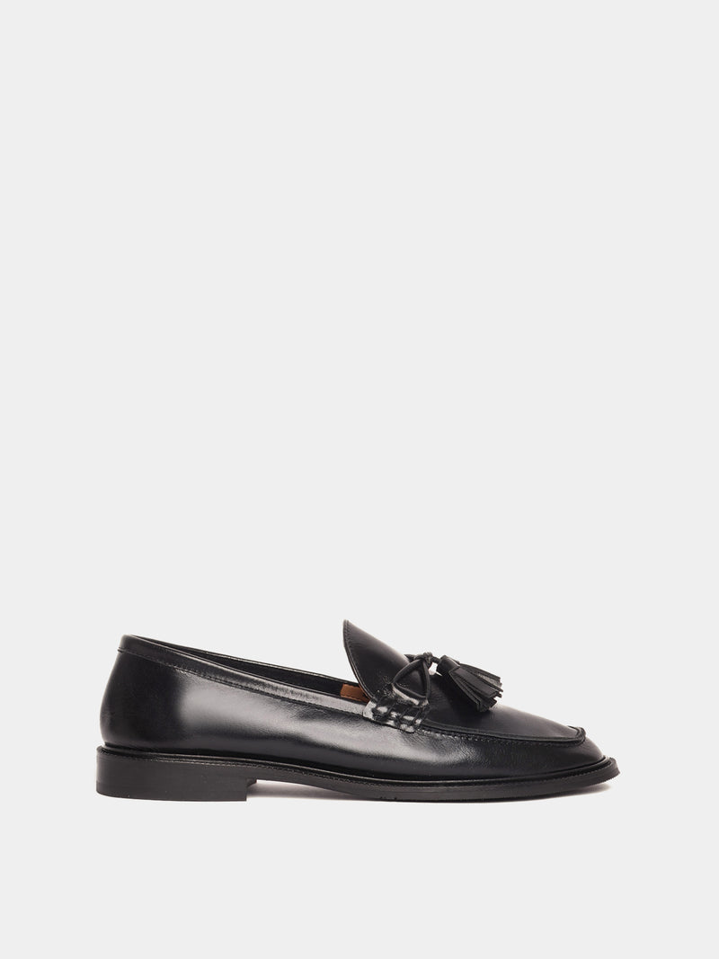 Black tassel leather loafer