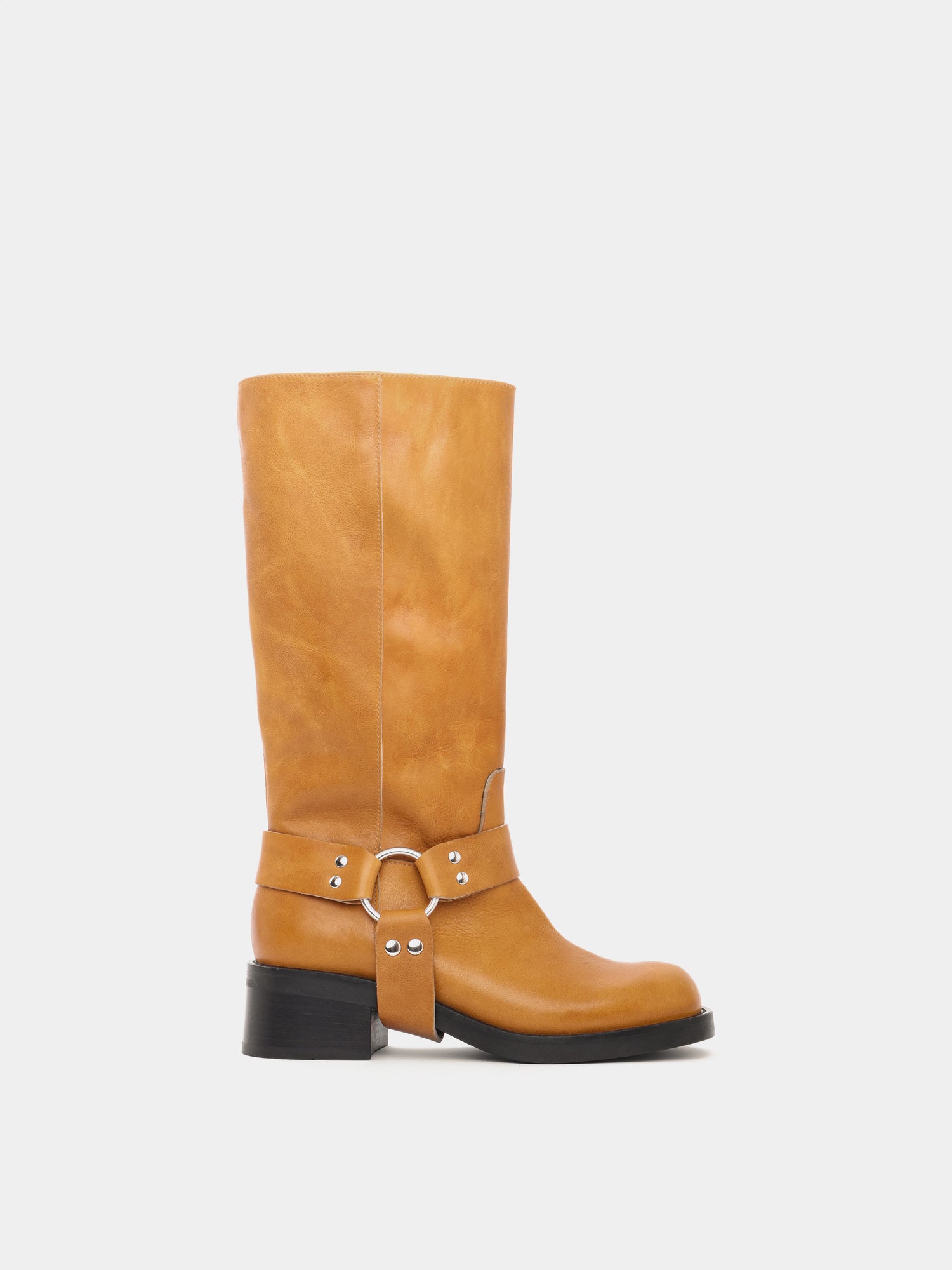 Knee-high dijon moto boots with a silver harness
