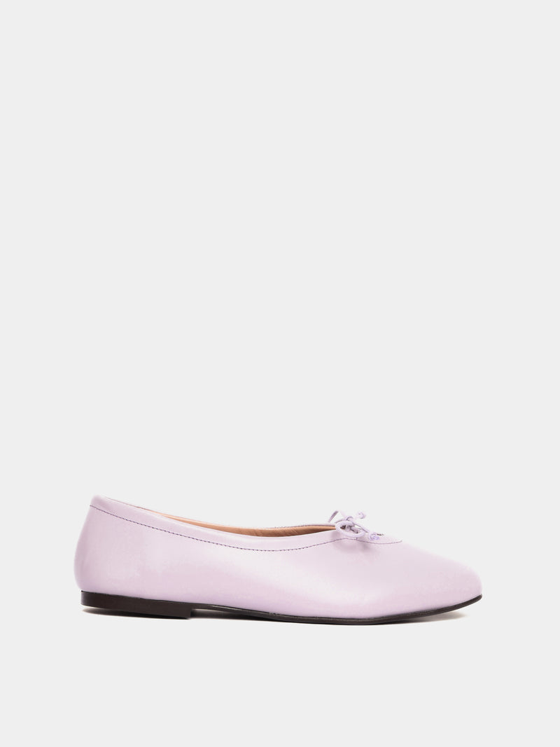 Lilac leather ballerina flat with a lilac bow