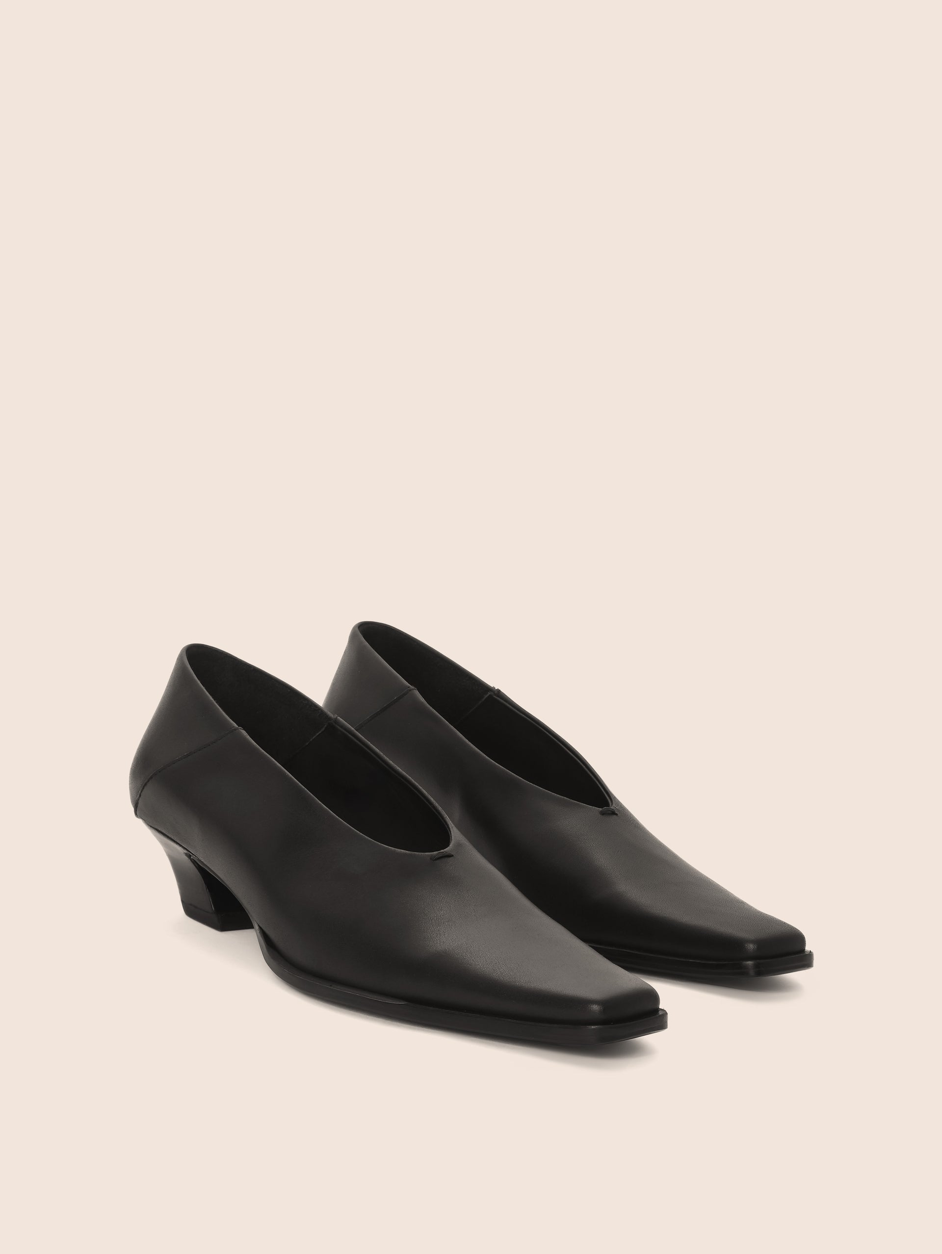 Soria Black Heel