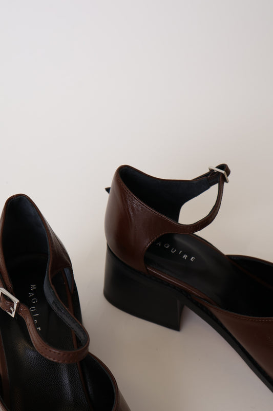 Floor Model Mafra Brown 42