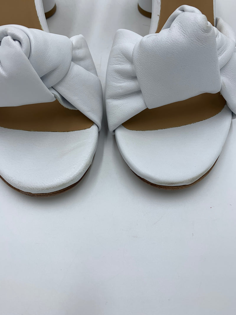 Imperfect Noto White 42