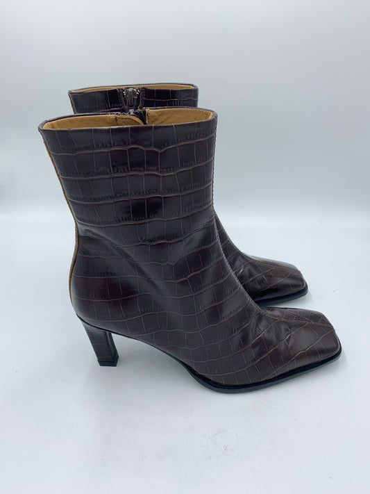 Échantillon Brown Croc Bootie 38