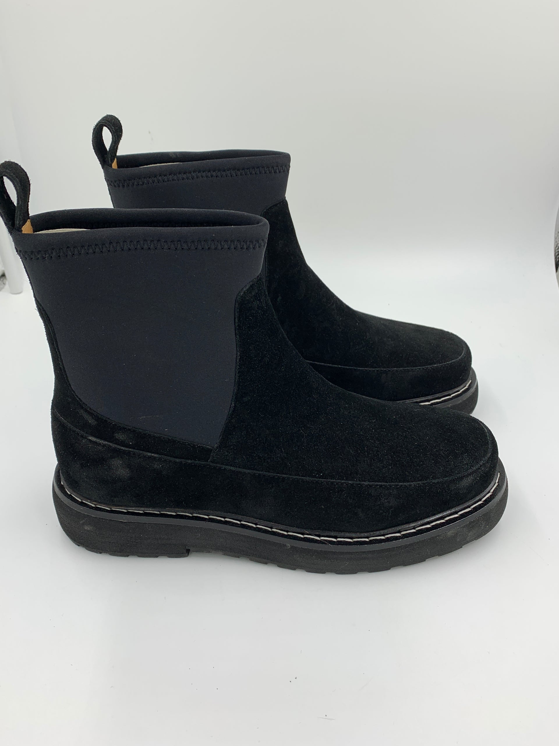 Sample Black Chelsea Boot Unlined 39