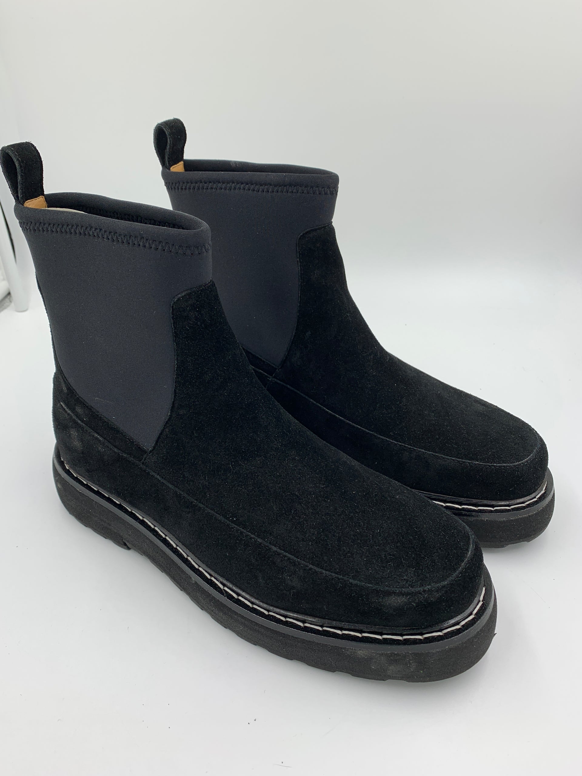 Sample Black Chelsea Boot Unlined 39